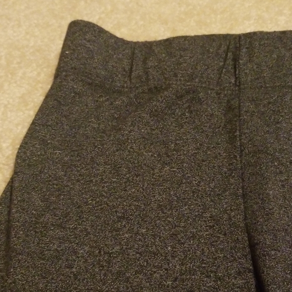 Yoga pants! - Picture 3 of 3